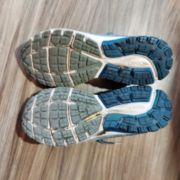 Brooks ghost 10 shoes main image 5